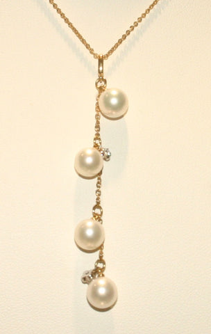 gold and white pearl pendant necklace