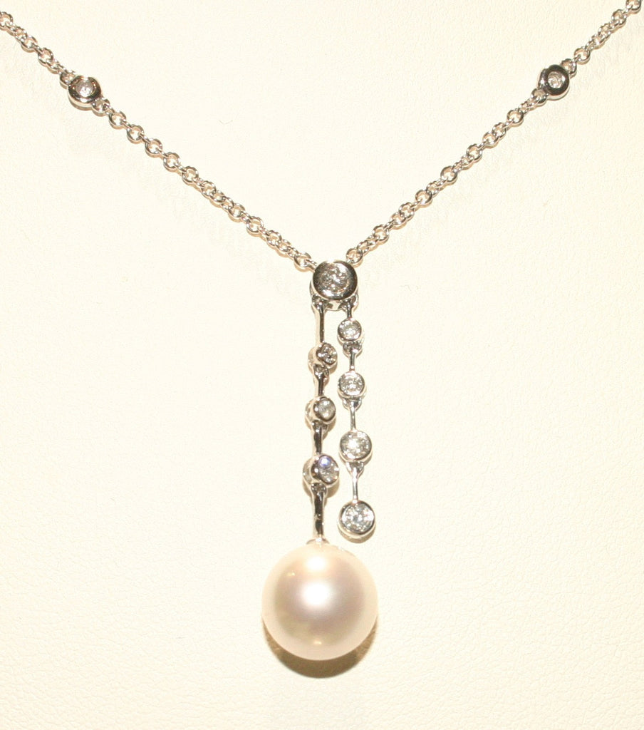 white south sea pearl and diamond pendant necklace