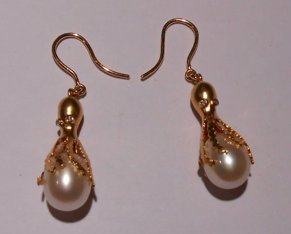pearl octopus earring